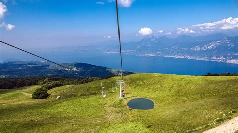 Seilbahn Prada Costabella – „Über dem See vor dem Himmel”